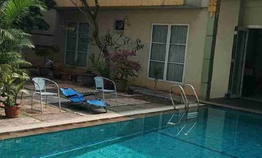 Rumah luas dgn fasilitas kolam renang di Perumahan Lingkar Asri Jatibening Bekasi