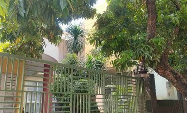 Rumah luas dgn fasilitas kolam renang di Perumahan Lingkar Asri Jatibening Bekasi