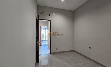 Lokasi strategis! Brand New Modern Minimalis Dijual Rumah Jelambar Kavling Polri 2,5 Lantai Unfurnish Grogol jakarta barat