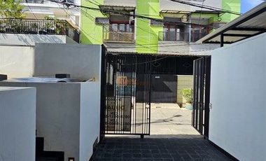 Lokasi strategis! Brand New Modern Minimalis Dijual Rumah Jelambar Kavling Polri 2,5 Lantai Unfurnish Grogol jakarta barat