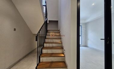 Lokasi strategis! Brand New Modern Minimalis Dijual Rumah Jelambar Kavling Polri 2,5 Lantai Unfurnish Grogol jakarta barat