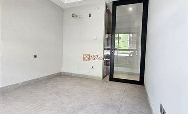 Lokasi strategis! Brand New Modern Minimalis Dijual Rumah Jelambar Kavling Polri 2,5 Lantai Unfurnish Grogol jakarta barat