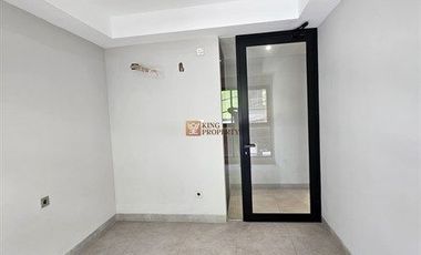 Lokasi strategis! Brand New Modern Minimalis Dijual Rumah Jelambar Kavling Polri 2,5 Lantai Unfurnish Grogol jakarta barat