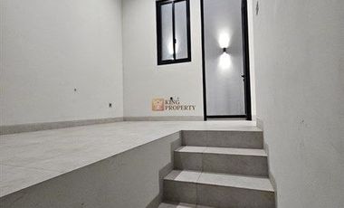 Lokasi strategis! Brand New Modern Minimalis Dijual Rumah Jelambar Kavling Polri 2,5 Lantai Unfurnish Grogol jakarta barat