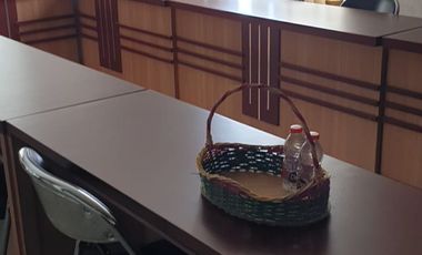 DIJUAL CEPAT – BANGUNAN KANTOR 2 LANTAI (HITUNG HARGA TANAH) – JALAN UTAMA PURA DEMAK, DENPASAR BARA