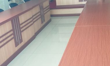 DIJUAL CEPAT – BANGUNAN KANTOR 2 LANTAI (HITUNG HARGA TANAH) – JALAN UTAMA PURA DEMAK, DENPASAR BARA