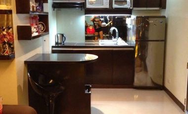For Sale Condo in Victoria de Manila