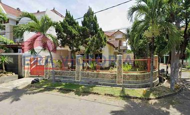 Dijual/Disewakan Rumah Pojok di jalan kembar dekat RS Delta Surya