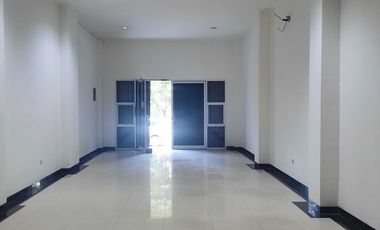 Disewakan Ruko 3.5 Lantai 245m2 + Rooftop Kelapa Gading