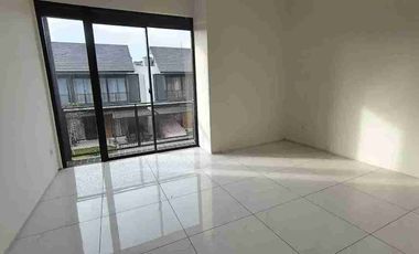 RUMAH KOTABARU PARAHYANGAN BARU DIBAWAH PASARAN