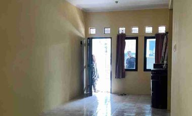 Disewa rumah baru renovasi Perumnas klender Jakarta timur