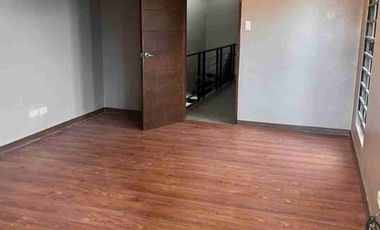 AFPOVAI Renovated Townhouse for Sale 3 bedrooms