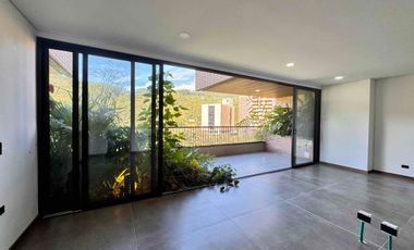 VENTA APARTAESTDIO LAS PALMAS POBLADO