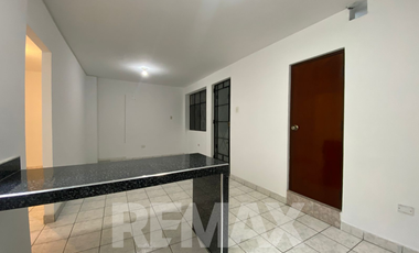 🏡✨ ¡𝐀𝐥𝐪𝐮𝐢𝐥𝐚 mini 𝐝𝐞𝐩𝐚𝐫𝐭𝐚𝐦𝐞𝐧𝐭𝐨 cerca del Mall Aventura SJL y Estación Pirámide del Sol – 𝐒𝐚𝐧 𝐉𝐮𝐚𝐧 𝐝𝐞 𝐋𝐮𝐫𝐢𝐠𝐚𝐧𝐜𝐡𝐨❗