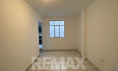 🏡✨ ¡𝐀𝐥𝐪𝐮𝐢𝐥𝐚 mini 𝐝𝐞𝐩𝐚𝐫𝐭𝐚𝐦𝐞𝐧𝐭𝐨 cerca del Mall Aventura SJL y Estación Pirámide del Sol – 𝐒𝐚𝐧 𝐉𝐮𝐚𝐧 𝐝𝐞 𝐋𝐮𝐫𝐢𝐠𝐚𝐧𝐜𝐡𝐨❗