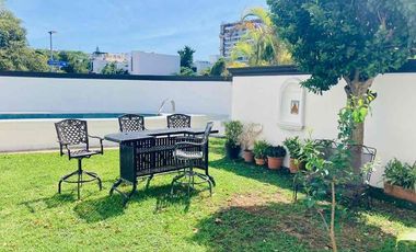 Torre de departamentos con amenidades