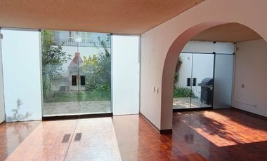 Vendo Casa de 2 plantas en Surco