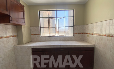 🏡✨ ¡𝐀𝐥𝐪𝐮𝐢𝐥𝐚 mini 𝐝𝐞𝐩𝐚𝐫𝐭𝐚𝐦𝐞𝐧𝐭𝐨 cerca del Mall Aventura SJL y Estación Pirámide del Sol – 𝐒𝐚𝐧 𝐉𝐮𝐚𝐧 𝐝𝐞 𝐋𝐮𝐫𝐢𝐠𝐚𝐧𝐜𝐡𝐨❗