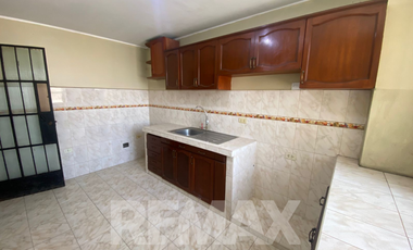 🏡✨ ¡𝐀𝐥𝐪𝐮𝐢𝐥𝐚 mini 𝐝𝐞𝐩𝐚𝐫𝐭𝐚𝐦𝐞𝐧𝐭𝐨 cerca del Mall Aventura SJL y Estación Pirámide del Sol – 𝐒𝐚𝐧 𝐉𝐮𝐚𝐧 𝐝𝐞 𝐋𝐮𝐫𝐢𝐠𝐚𝐧𝐜𝐡𝐨❗