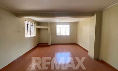 🏡✨ ¡𝐀𝐥𝐪𝐮𝐢𝐥𝐚 mini 𝐝𝐞𝐩𝐚𝐫𝐭𝐚𝐦𝐞𝐧𝐭𝐨 cerca del Mall Aventura SJL y Estación Pirámide del Sol – 𝐒𝐚𝐧 𝐉𝐮𝐚𝐧 𝐝𝐞 𝐋𝐮𝐫𝐢𝐠𝐚𝐧𝐜𝐡𝐨❗