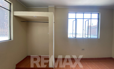 🏡✨ ¡𝐀𝐥𝐪𝐮𝐢𝐥𝐚 mini 𝐝𝐞𝐩𝐚𝐫𝐭𝐚𝐦𝐞𝐧𝐭𝐨 cerca del Mall Aventura SJL y Estación Pirámide del Sol – 𝐒𝐚𝐧 𝐉𝐮𝐚𝐧 𝐝𝐞 𝐋𝐮𝐫𝐢𝐠𝐚𝐧𝐜𝐡𝐨❗