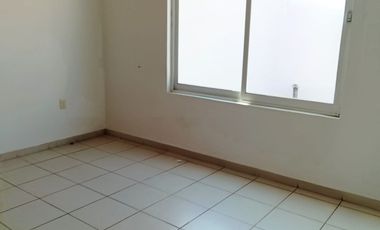 Casa en Renta en Fraccionamiento Bonanza, a 10 minutos del puente de Metepeс