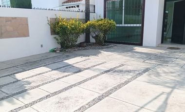 Casa en Renta en Fraccionamiento Bonanza, a 10 minutos del puente de Metepeс