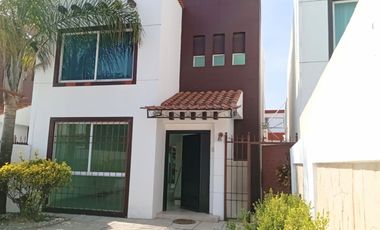 Casa en Renta en Fraccionamiento Bonanza, a 10 minutos del puente de Metepeс