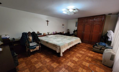 En Venta Amplia Casa de 1 Piso + Azotea en Surco
