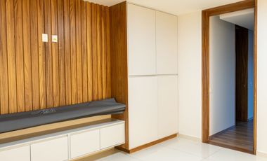 Residencia de lujo en Venta en Puerta Las Lomas, 6 habitaciones, 6 autos, cuarto de servicio, con casa club.