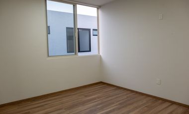 Residencia de lujo en Venta en Puerta Las Lomas, 6 habitaciones, 6 autos, cuarto de servicio, con casa club.