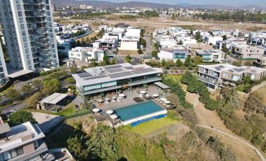 Residencia de lujo en Venta en Puerta Las Lomas, 6 habitaciones, 6 autos, cuarto de servicio, con casa club.