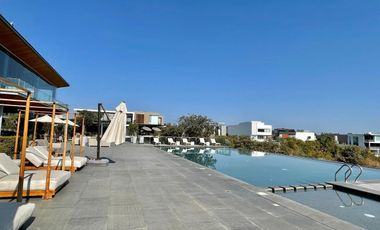 Residencia de lujo en Venta en Puerta Las Lomas, 6 habitaciones, 6 autos, cuarto de servicio, con casa club.