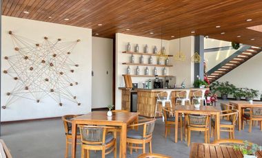 Residencia de lujo en Venta en Puerta Las Lomas, 6 habitaciones, 6 autos, cuarto de servicio, con casa club.