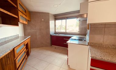 Departamento en Renta en Isla Dorada – 3 Recámaras con Terraza y Amenidades Premium