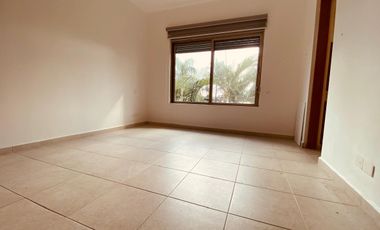Departamento en Renta en Isla Dorada – 3 Recámaras con Terraza y Amenidades Premium