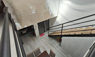 Casa REMODELADA EN VENTA en LOMA BONITA, a cuadra y 1/2 de Av. Tabachines