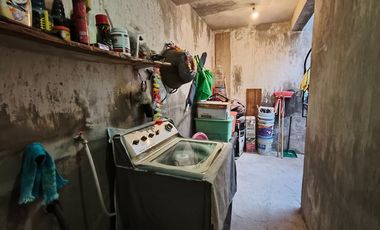 Casa REMODELADA EN VENTA en LOMA BONITA, a cuadra y 1/2 de Av. Tabachines