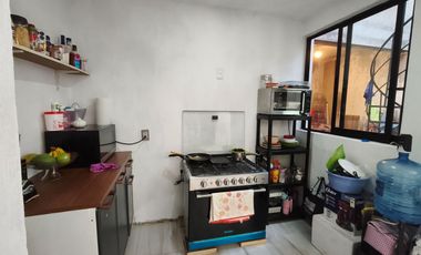 Casa REMODELADA EN VENTA en LOMA BONITA, a cuadra y 1/2 de Av. Tabachines