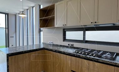 CASA NUEVA EN VENTA CON ACABADOS DE LUJO