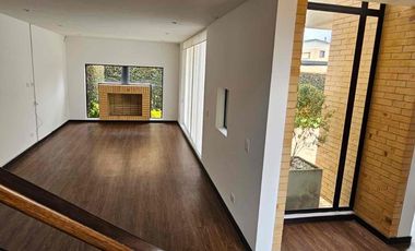 Rento hermosa casa cajica