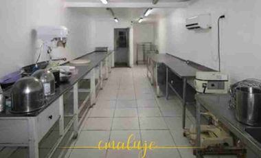 LOCAL ARRIENDO C/CAMARA DE FRIO RGUA..