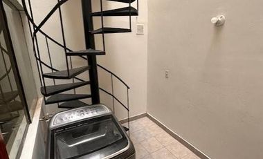 DÚPLEX EN VENTA EN LA MOLINA- PRIMER Y SEGUNDO PISO CON TERRAZA