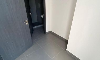 PRECIOSO DEPARTAMENTO CON VISTA A CAMPO DE GOLF EN BOSQUE REAL