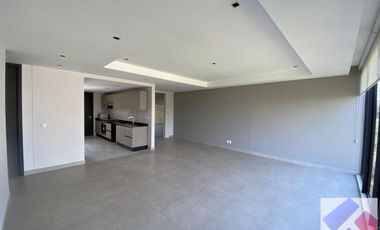 PRECIOSO DEPARTAMENTO CON VISTA A CAMPO DE GOLF EN BOSQUE REAL