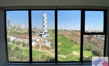 PRECIOSO DEPARTAMENTO CON VISTA A CAMPO DE GOLF EN BOSQUE REAL