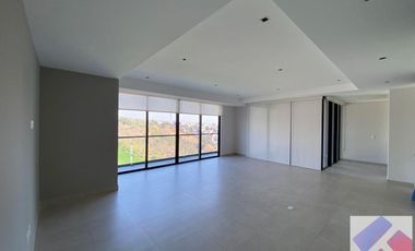 EXCELENTE DEPARTAMENTO CON VISTA A CAMPO DE GOLF EN THE OAKS