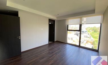EXCELENTE DEPARTAMENTO CON VISTA A CAMPO DE GOLF EN THE OAKS