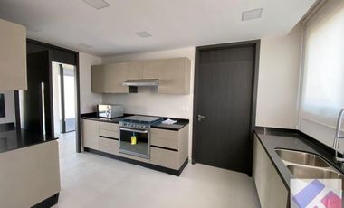 EXCELENTE DEPARTAMENTO CON VISTA A CAMPO DE GOLF EN THE OAKS