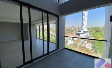 EXCELENTE DEPARTAMENTO CON VISTA A CAMPO DE GOLF EN THE OAKS